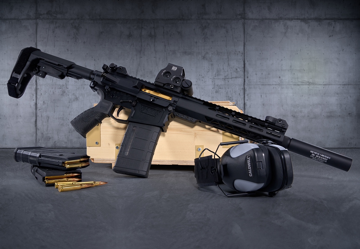 DB10 M-LOK Handguard — 15"